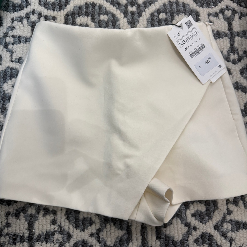 Zara Cream Skort
